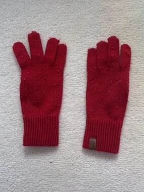 Roots Red Knit Gloves